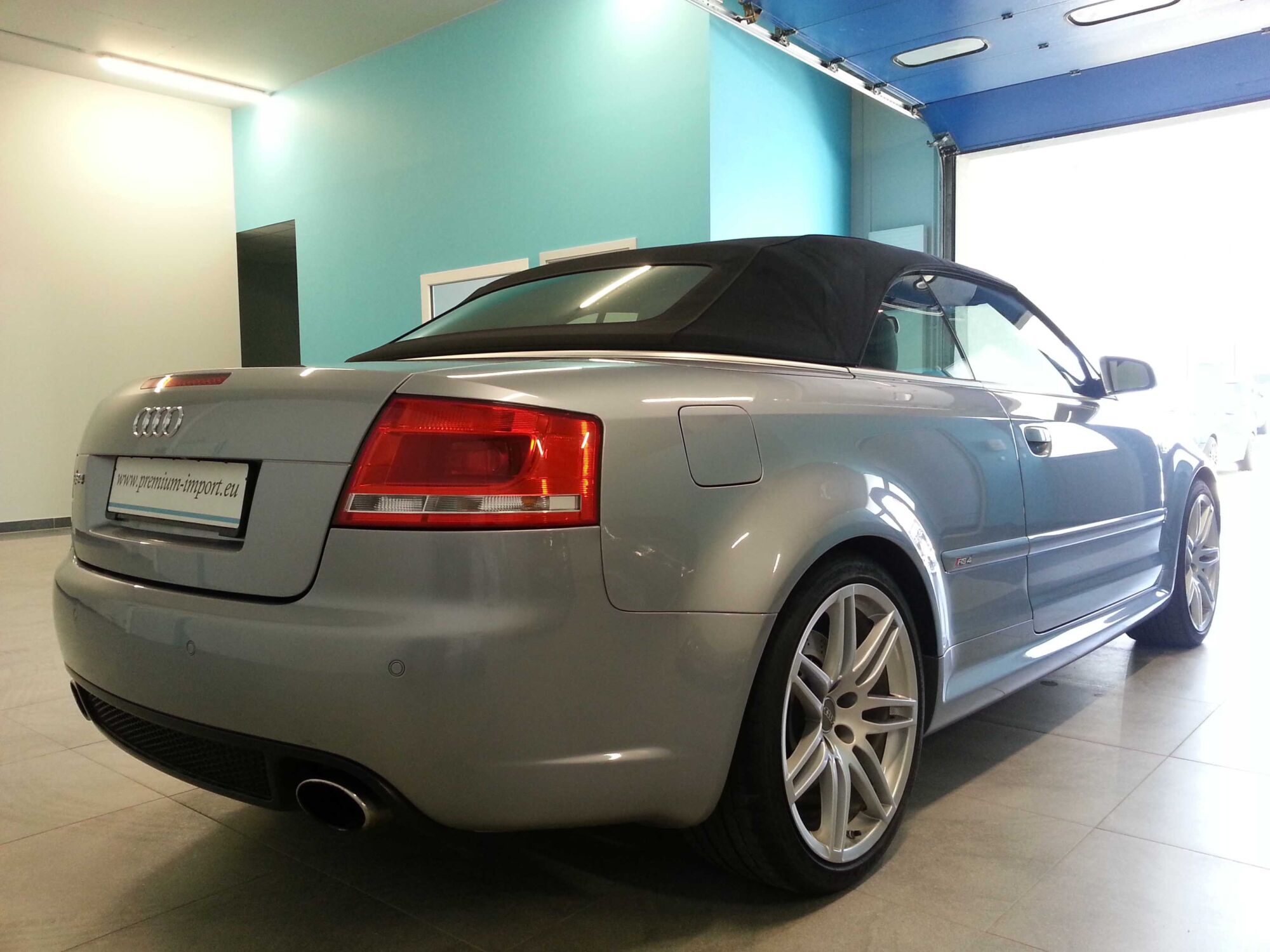 Audi RS4 Cabriolet 4.2 FSI Colmar 0