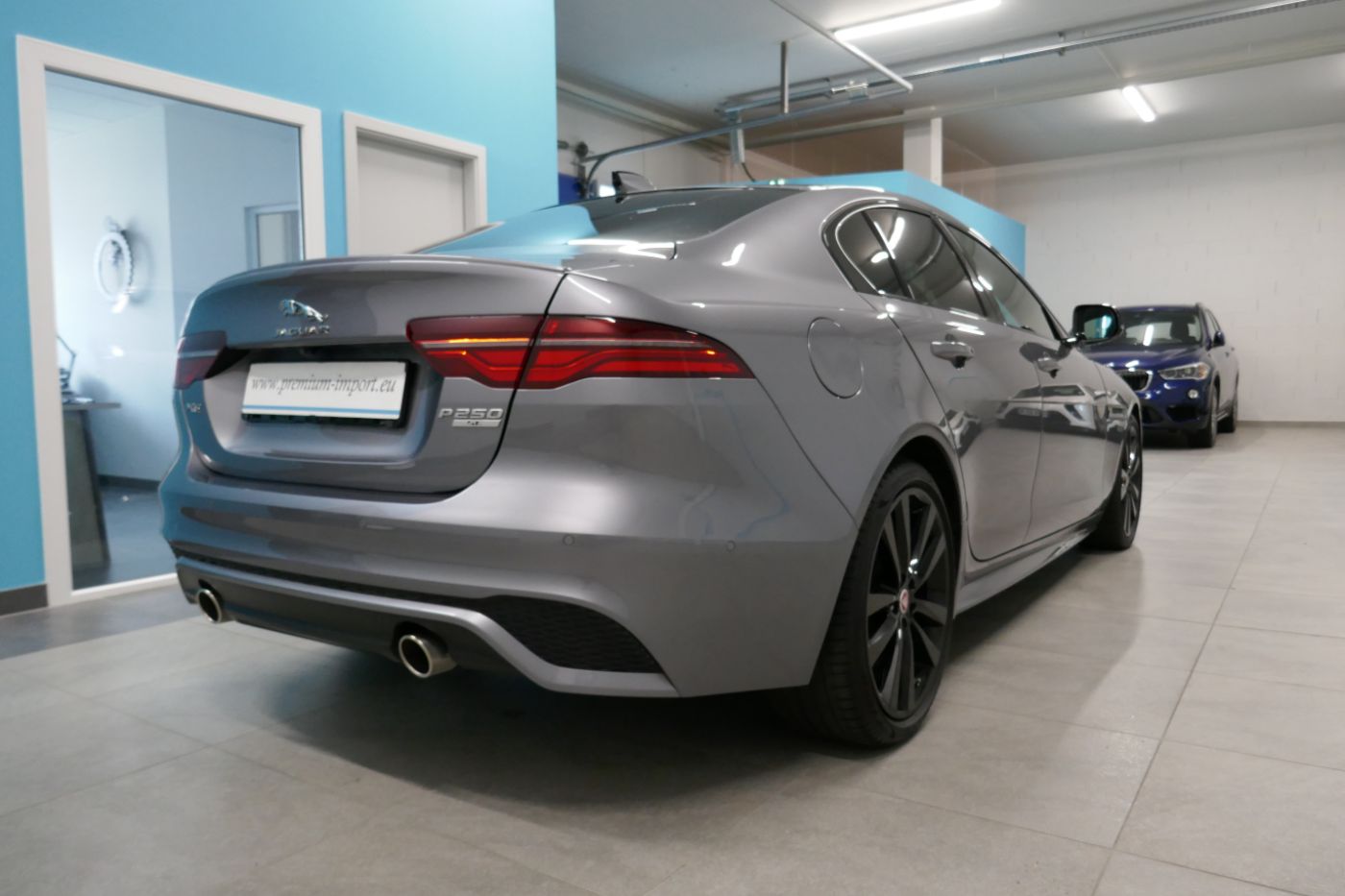 JAGUAR XE P250 R-Dynamic SE 250ch Colmar 0