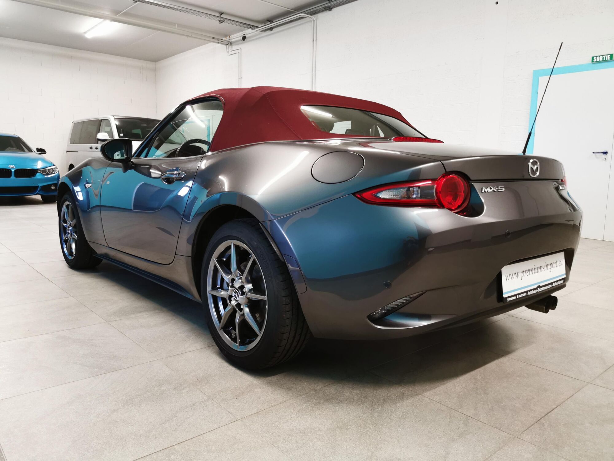 MAZDA MX-5 Sakura Illzach 0