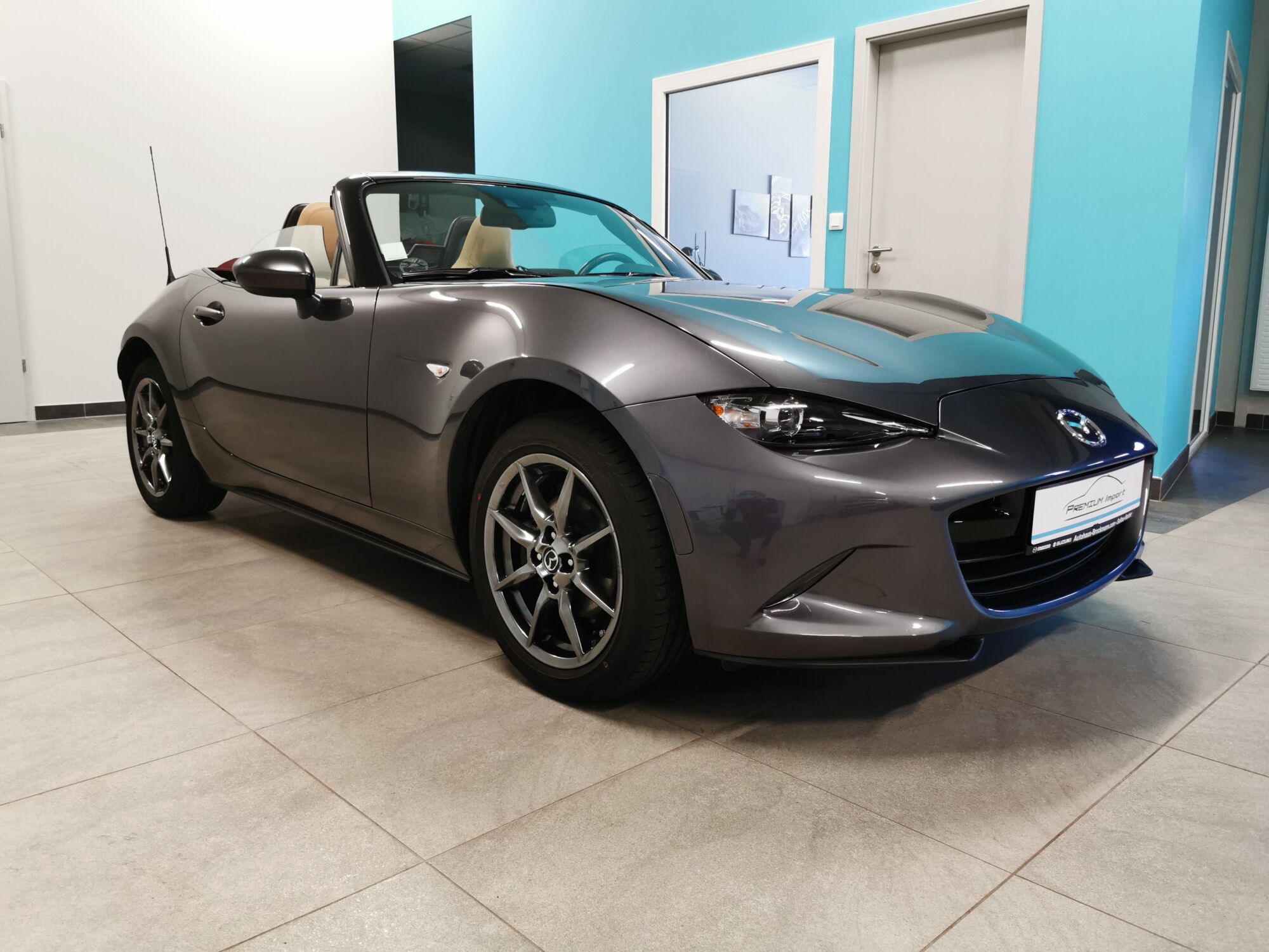 MAZDA MX-5 Sakura Illzach 0