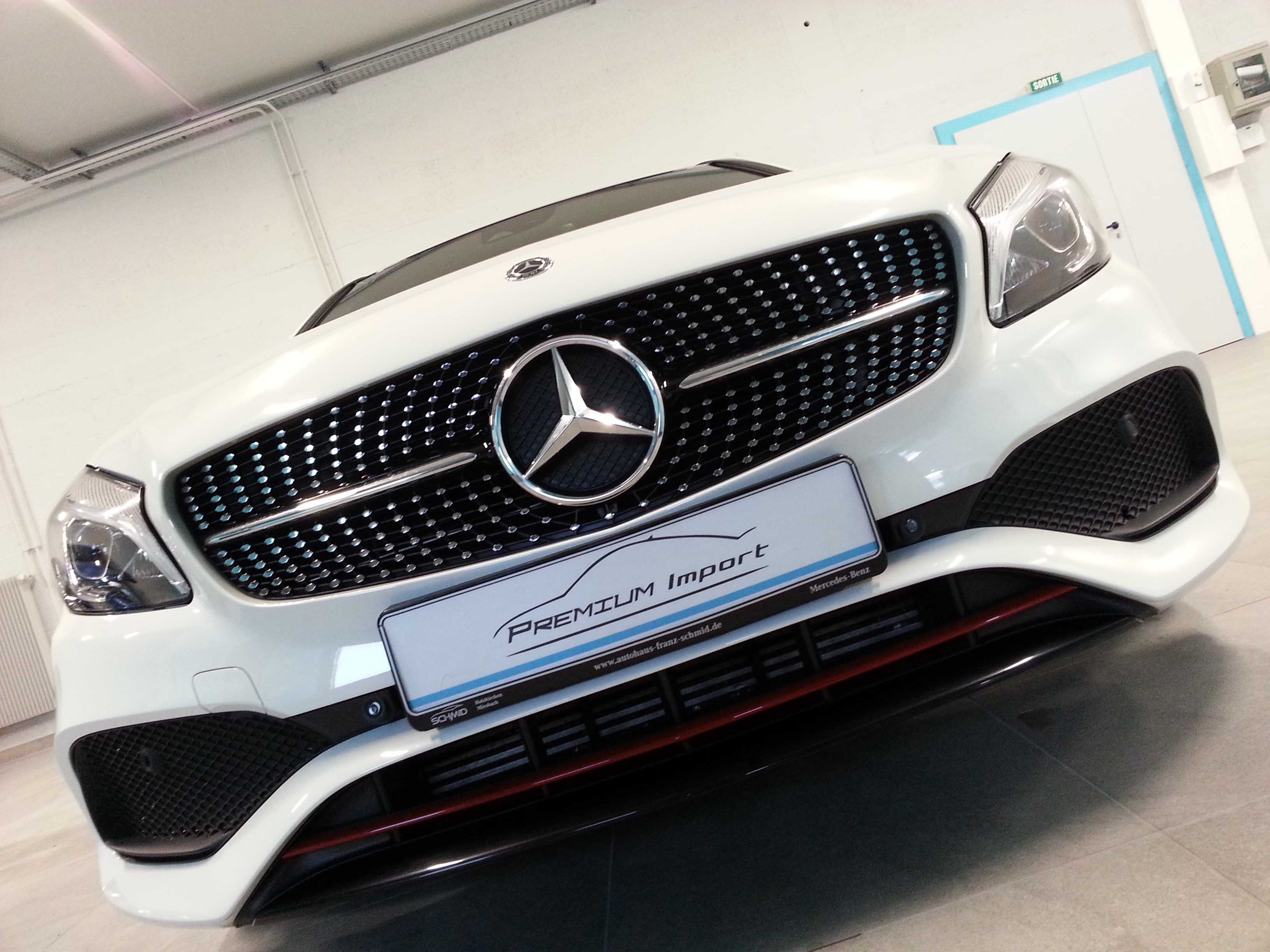Lire la suite à propos de l’article Mercedes-Benz A250 AMG