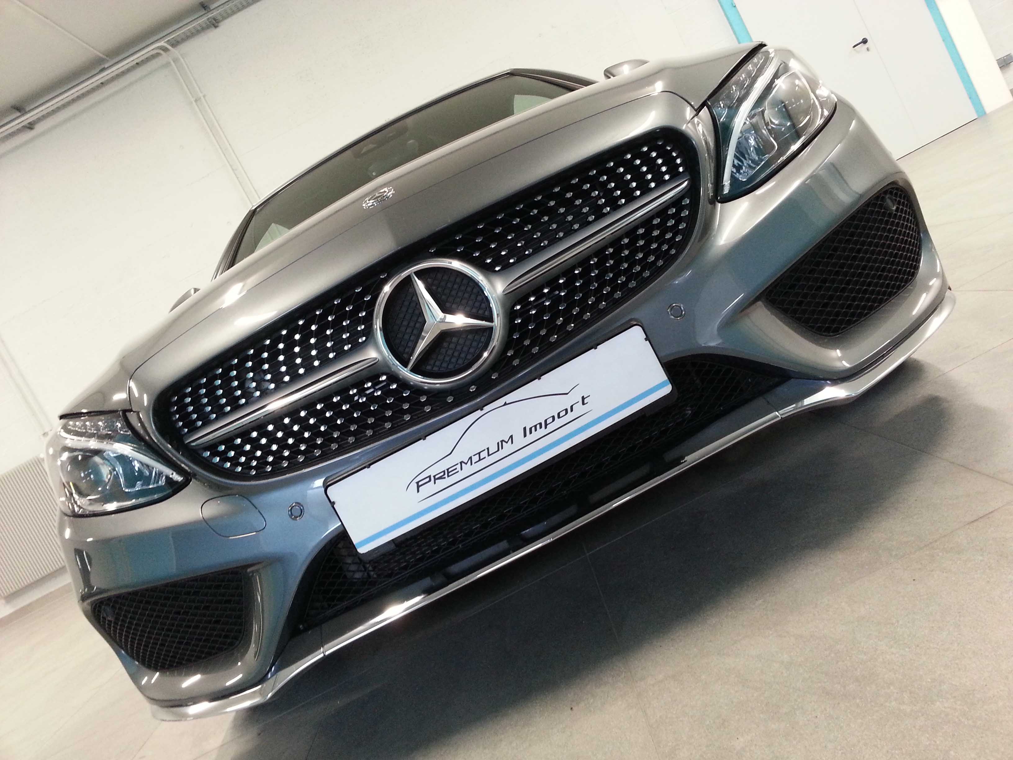 Lire la suite à propos de l’article Mercedes-Benz C300 AMG