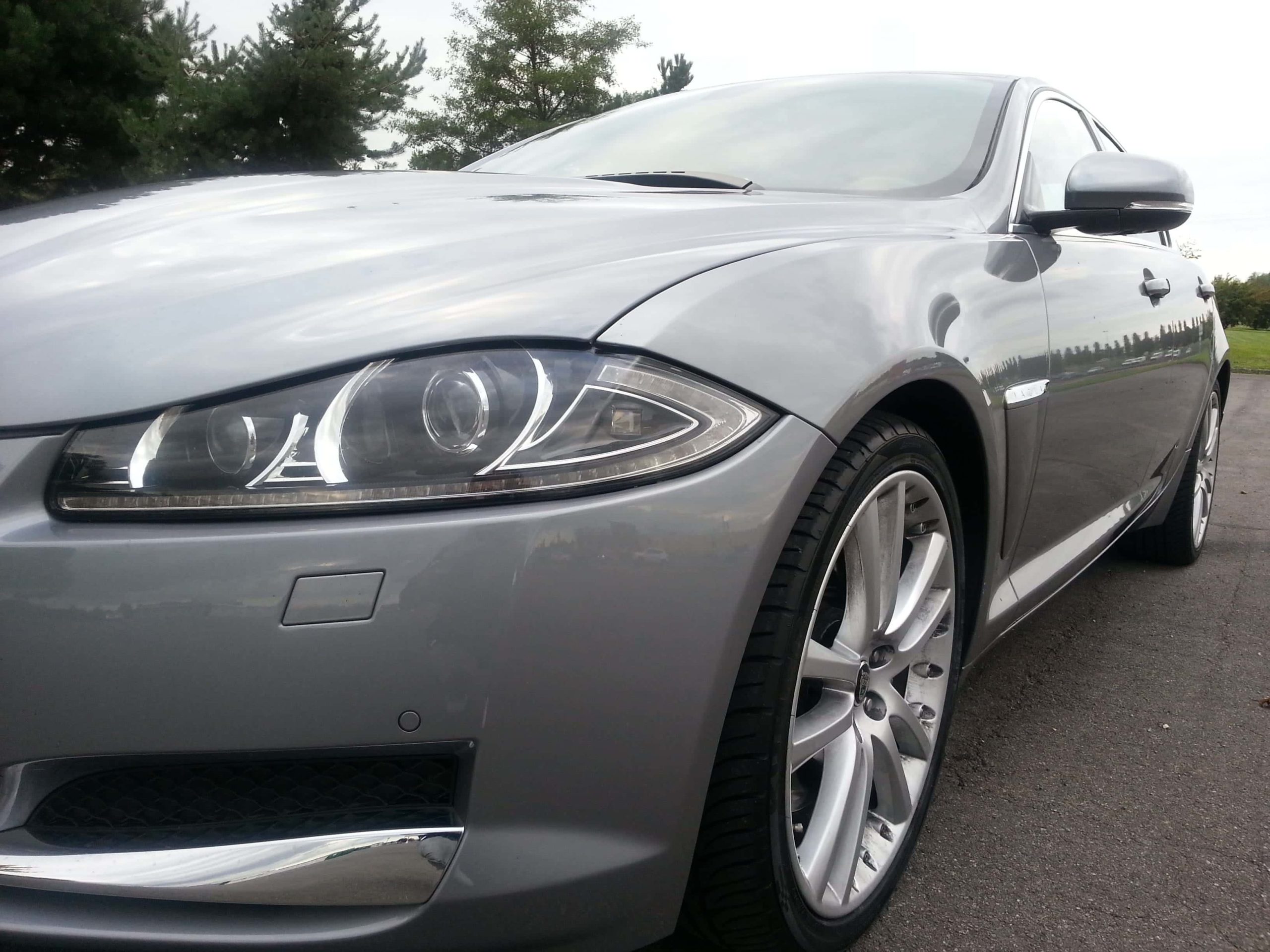 Lire la suite à propos de l’article Jaguar XF Premium Luxury