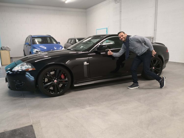 Florian prêt à livrer la Jaguar XKR-Supercharged V8