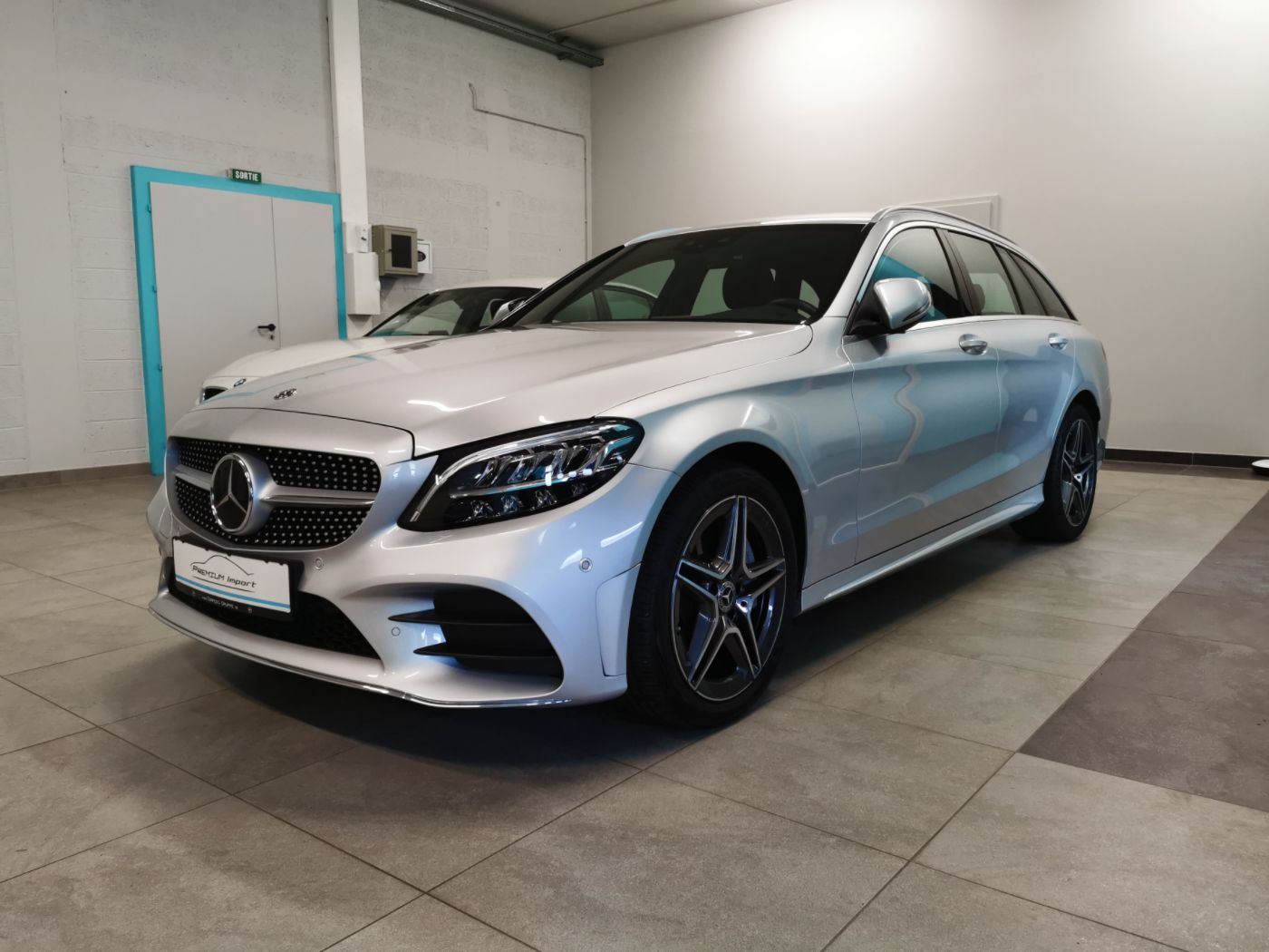 Lire la suite à propos de l’article Mercedes-Benz C300d 4M T – Pack AMG